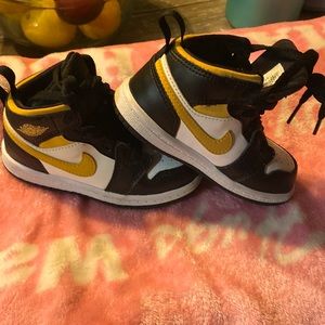 Nike Air Jordan 7c girls High top sneakers